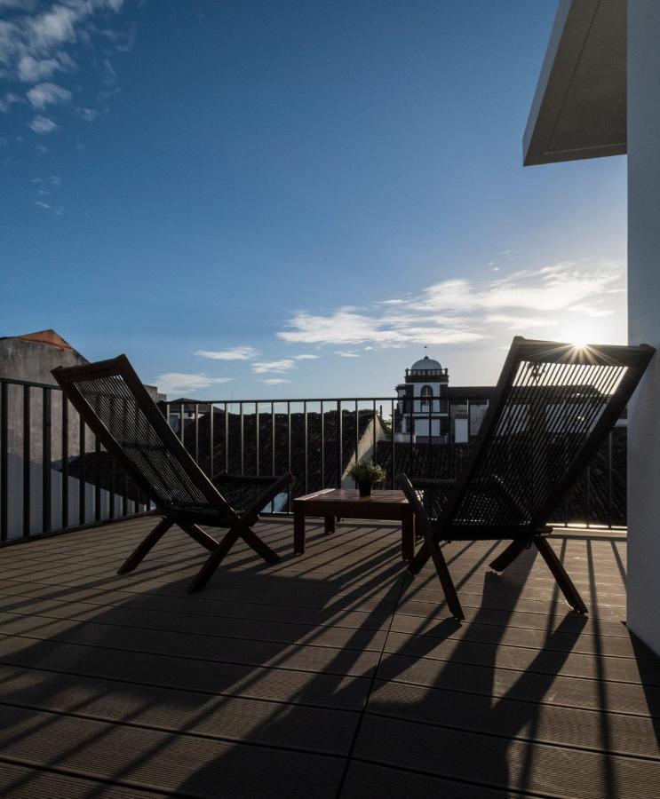 Magma Hostel Ponta Delgada Buitenkant foto